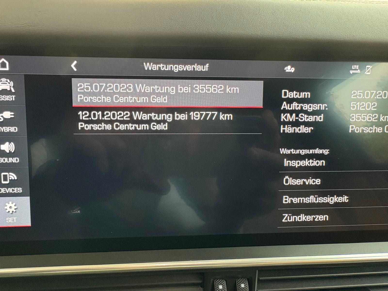 Fahrzeugabbildung Porsche Cayenne E-Hybrid