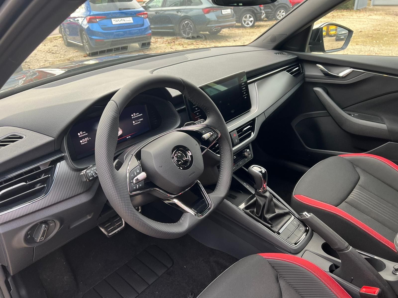 Fahrzeugabbildung SKODA Kamiq Monte Carlo 1.5 TSI DSG Navi AHK LED