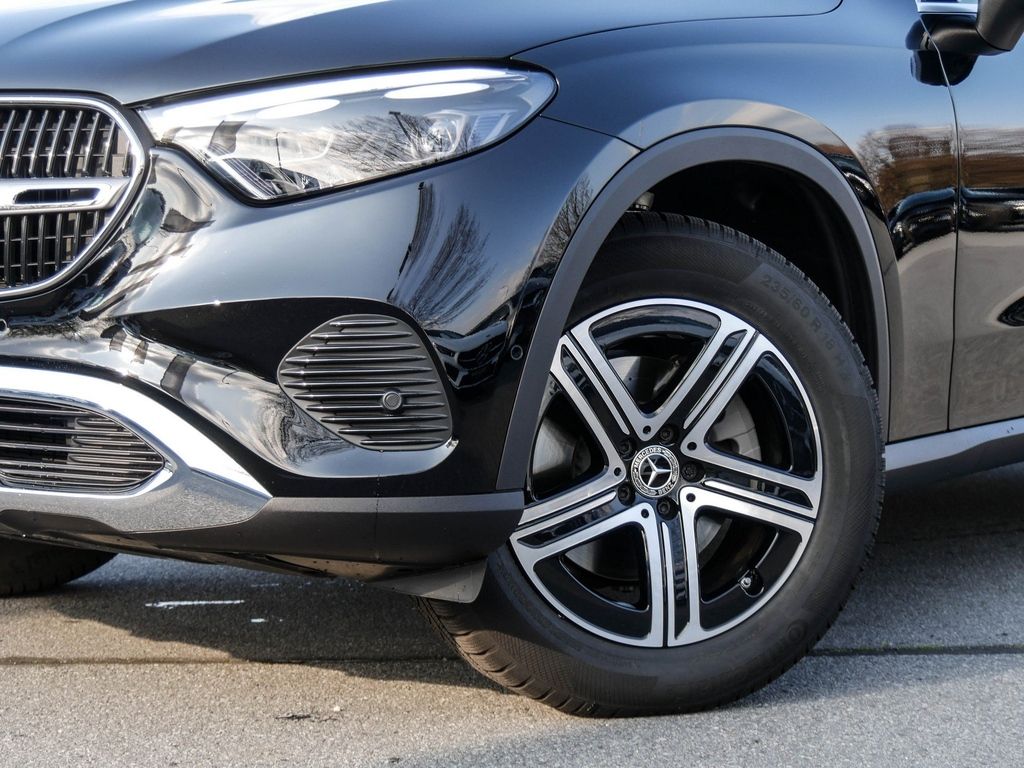 Mercedes-Benz GLC 200 4M Avantgarde DISTR MEMORY LED NAVI AHK