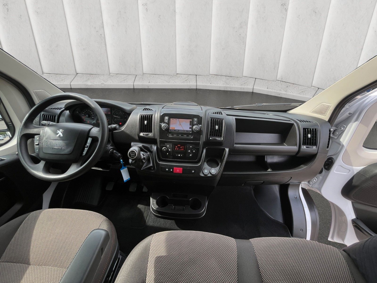 Fahrzeugabbildung Peugeot Boxer Kaste 435 L4H2 Pro*Navi*PDC*Kamera*Klima*