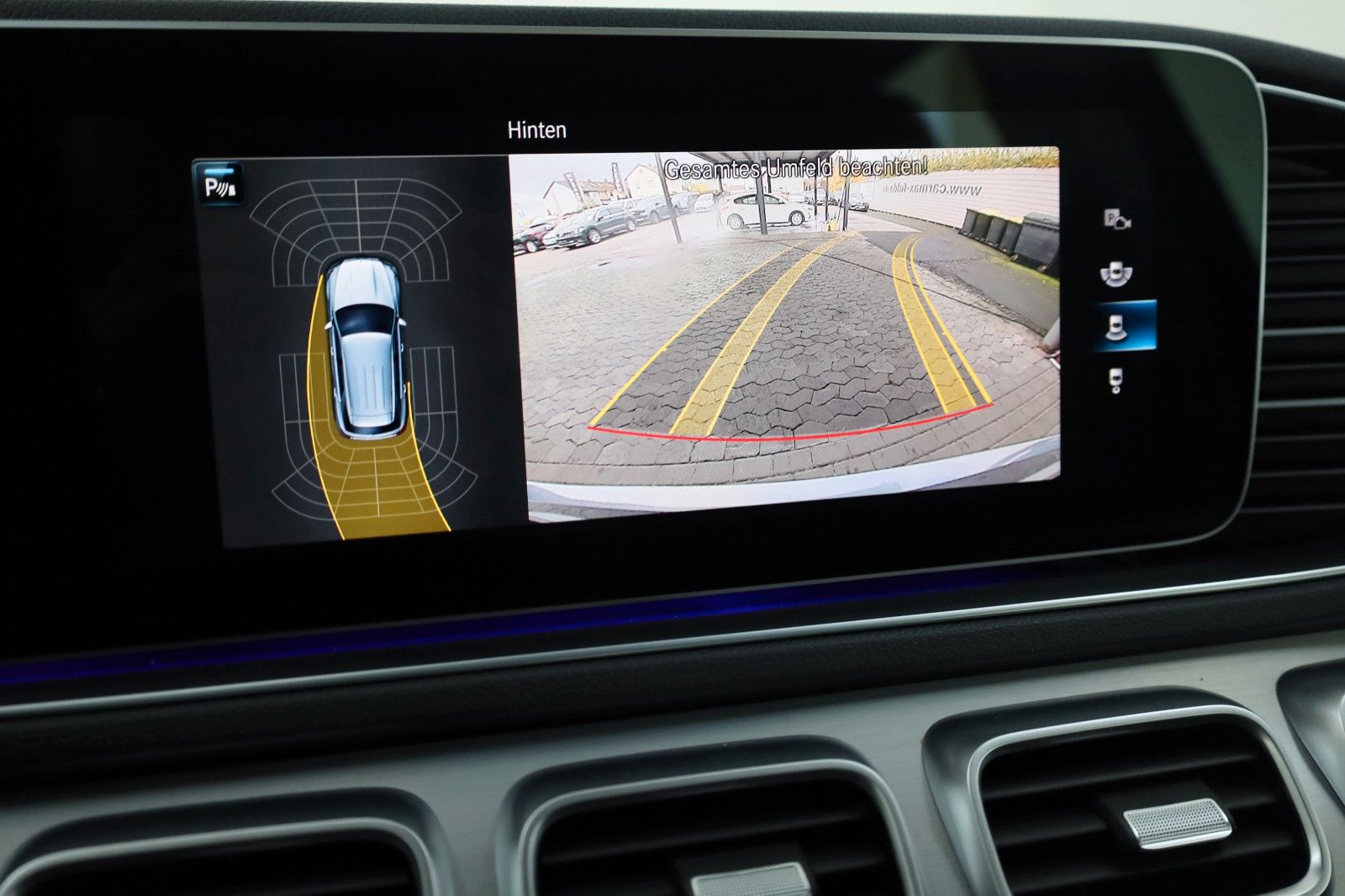 Fahrzeugabbildung Mercedes-Benz GLE 350e 4M AMG Line Leder,Navi,Park/Night-P,AHK