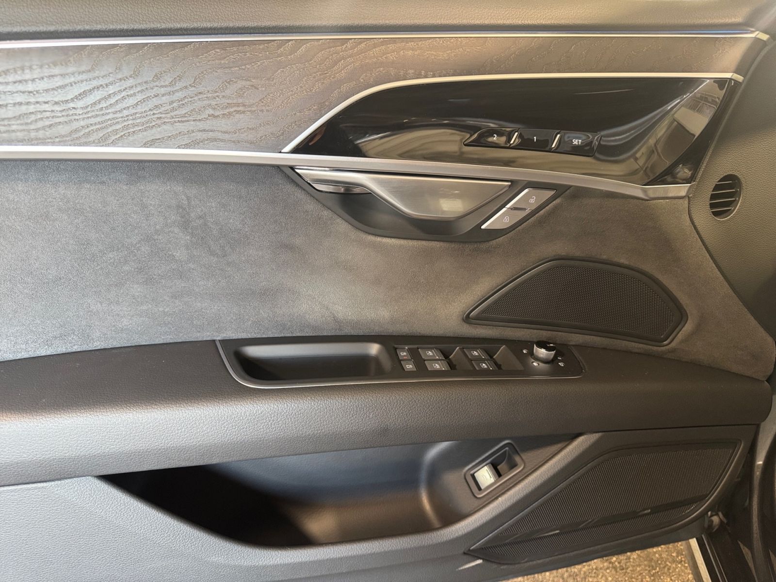 Audi A8 - Bild 14