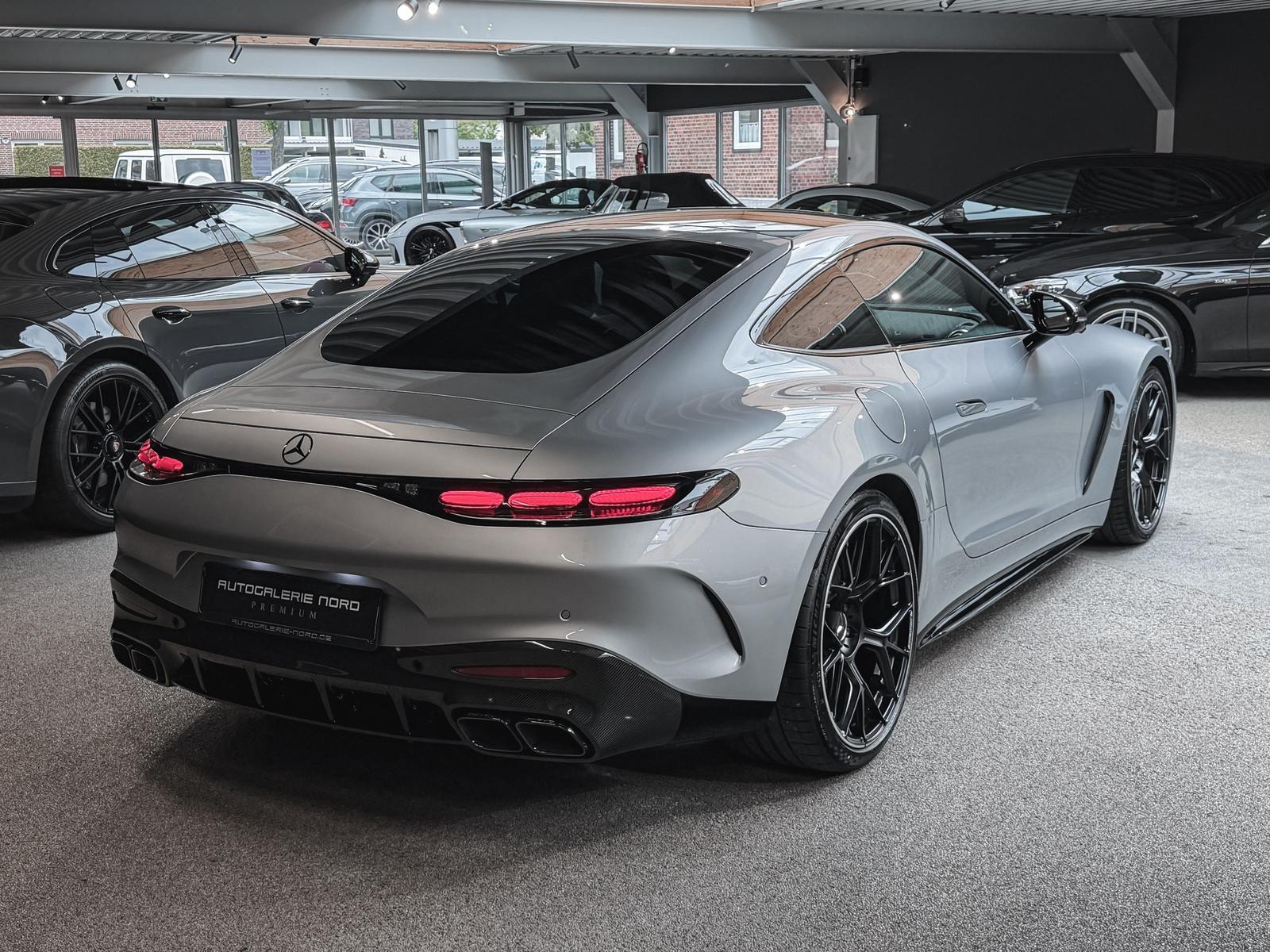 Mercedes-Benz AMG GT 63 4MATIC+ Coupe Premium Plus | Full Carb