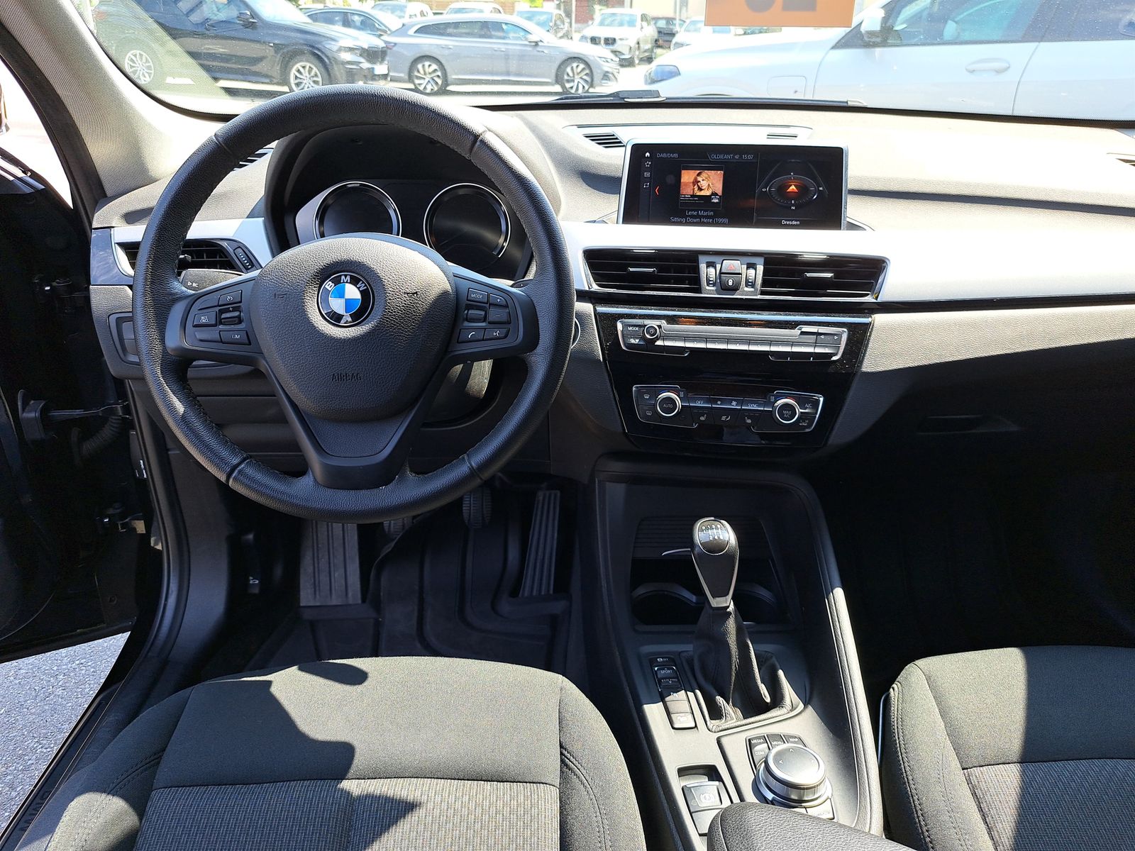 BMW X1 xDrive18d Advantage DAB Navi Tempomat Shz foto 9