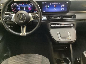 Mercedes V 220 - 4