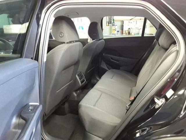 Volkswagen T-Roc 1.5 eTSI Life ACC DSG Navi Kamera foto 5