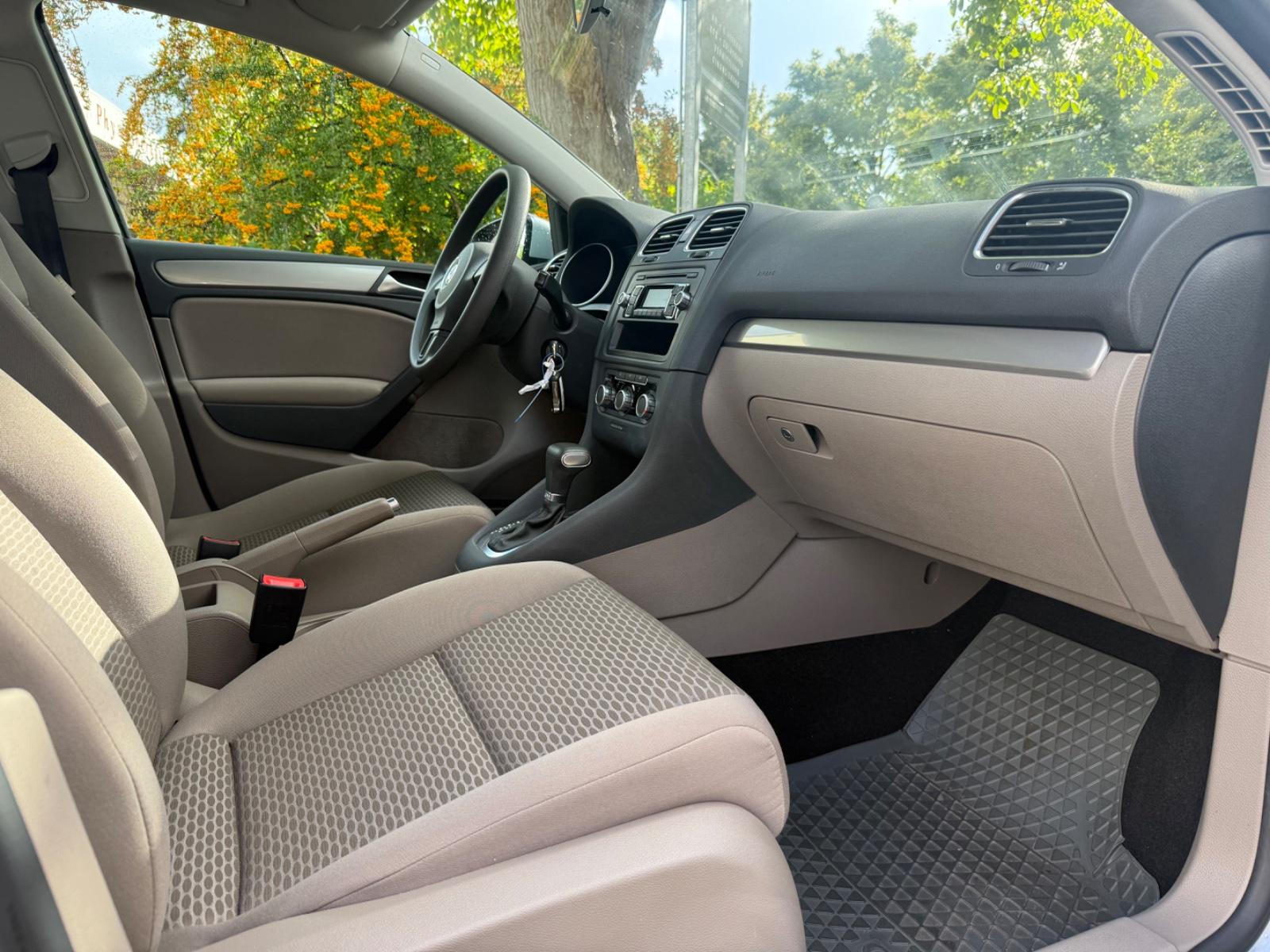 Volkswagen Golf VI MIT WENIG KILOMETER/GARANTIE/UNFALLFREI