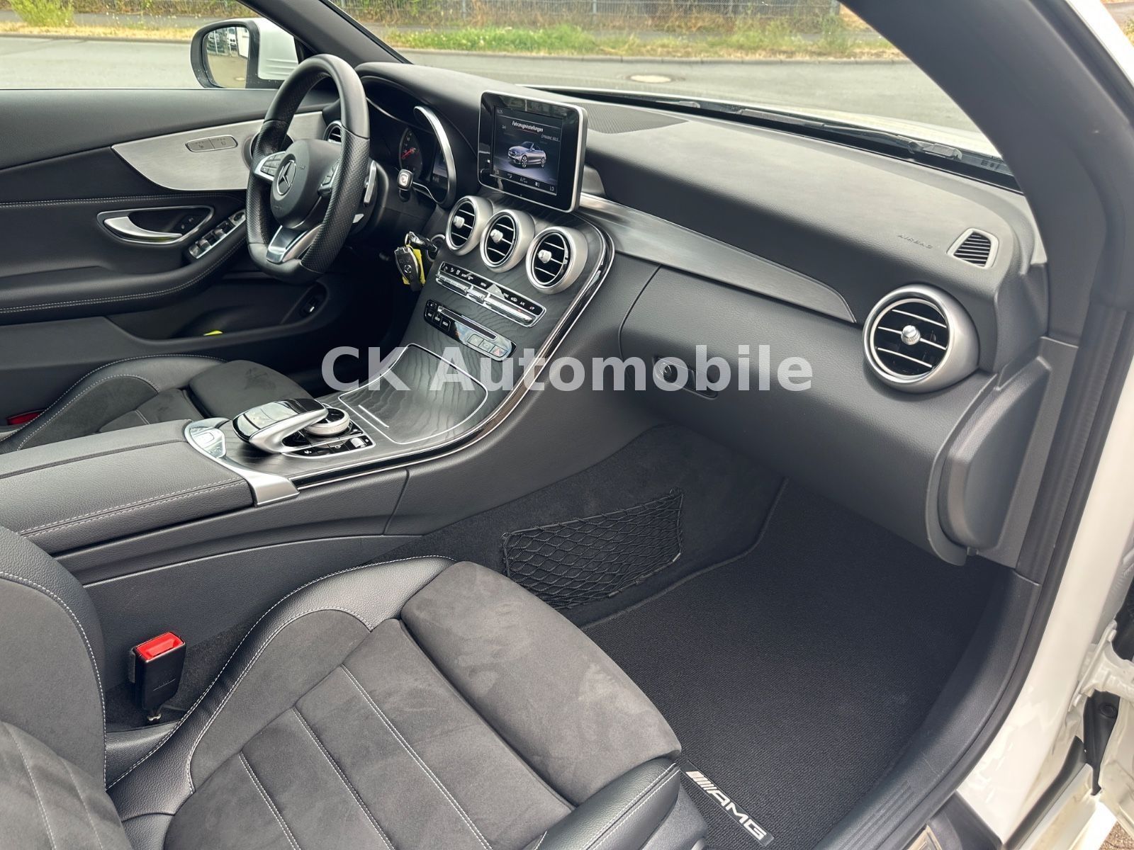 Fahrzeugabbildung Mercedes-Benz C200 Cabrio AMG-Line/Navi/ILS LED/Tempomat