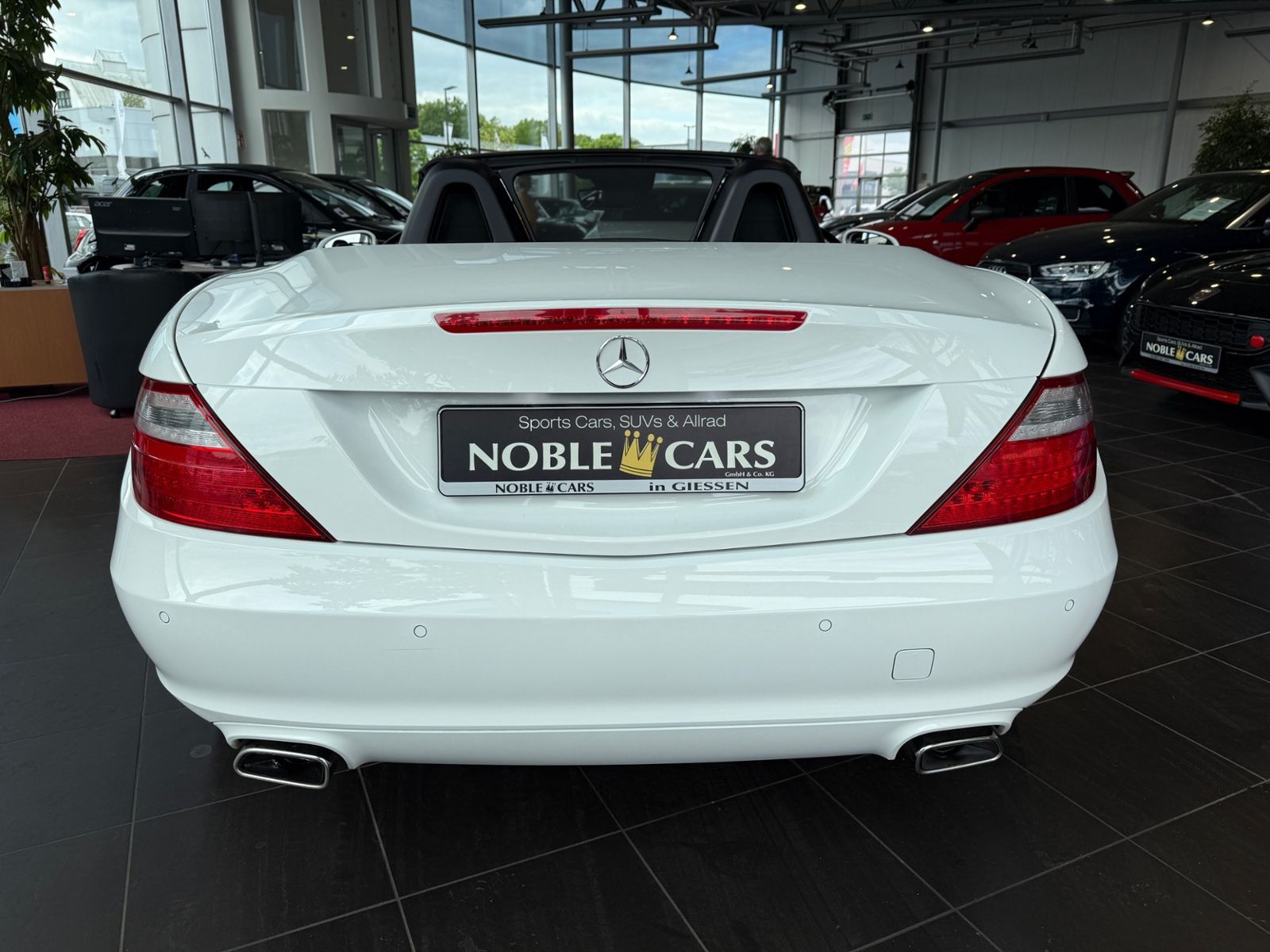 Fahrzeugabbildung Mercedes-Benz SLC 200 NAVI AIRSCARF ALU
