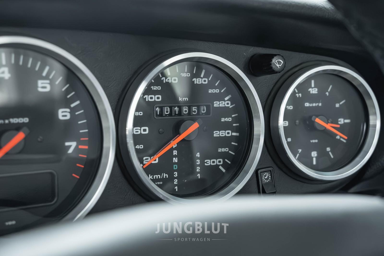 Porsche 993 Carrera Cabriolet, Tiptr. Deut. Auslieferung