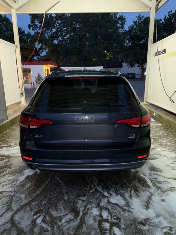 Image of Audi A4