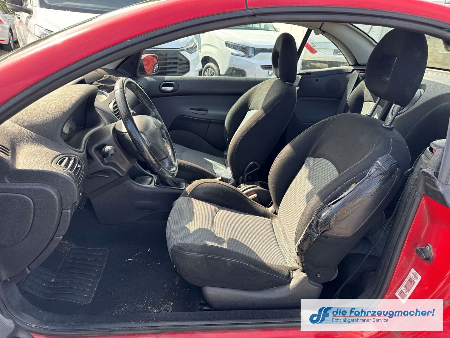 Fahrzeugabbildung Peugeot 206 Cabriolet CC El. Verdeck Sportsitze*EXPORT