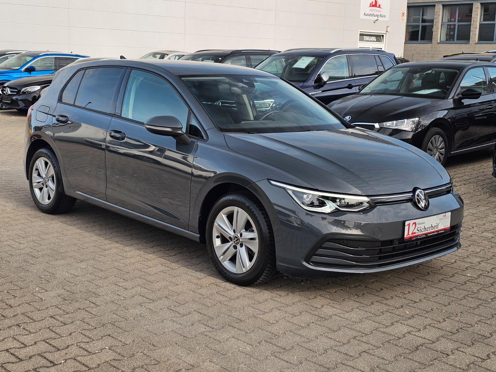 Volkswagen Golf VIII Life *NAVI*KAMERA*SPURHALTE*GARANTIE