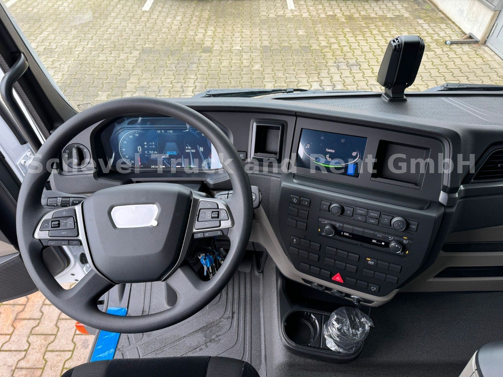 Fahrzeugabbildung MAN TGL 7.190 Koffer mit DHOLLANDIA LBW
