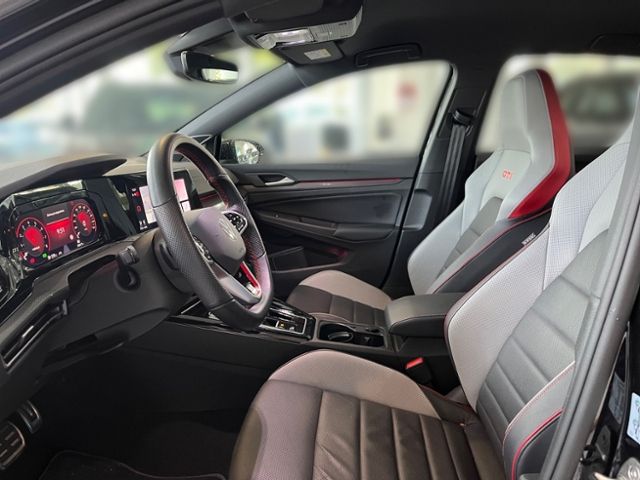 Fahrzeugabbildung Volkswagen Golf 2.0 TSI DSG GTI LEDER AHK NAVI IQ.LIGHT KAM