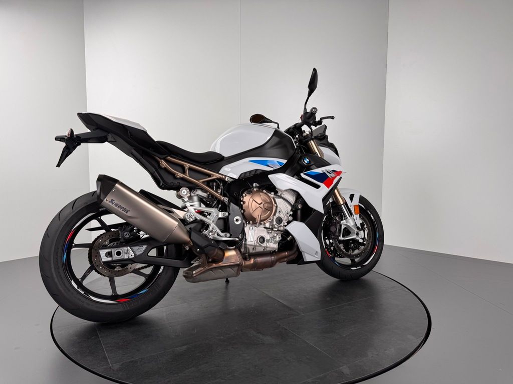 Fahrzeugabbildung BMW S1000 R *M-PAKET *VOLLAUSSTATTUNG *SCHECKHEFT