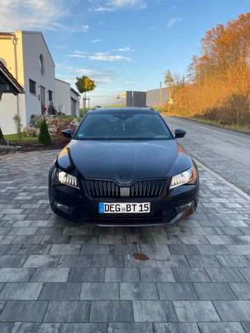 Skoda Superb 2.0 TDI 4x4 SportLine - Top Ausstattung