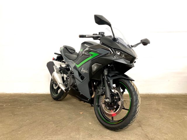 Kawasaki Ninja 500 SE