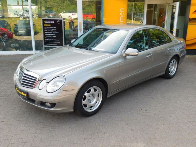Foto: MERCEDES-BENZ E 200 E Limousine Kompressor nur 99300Km (Fahrzeug-Nummer 462187571)