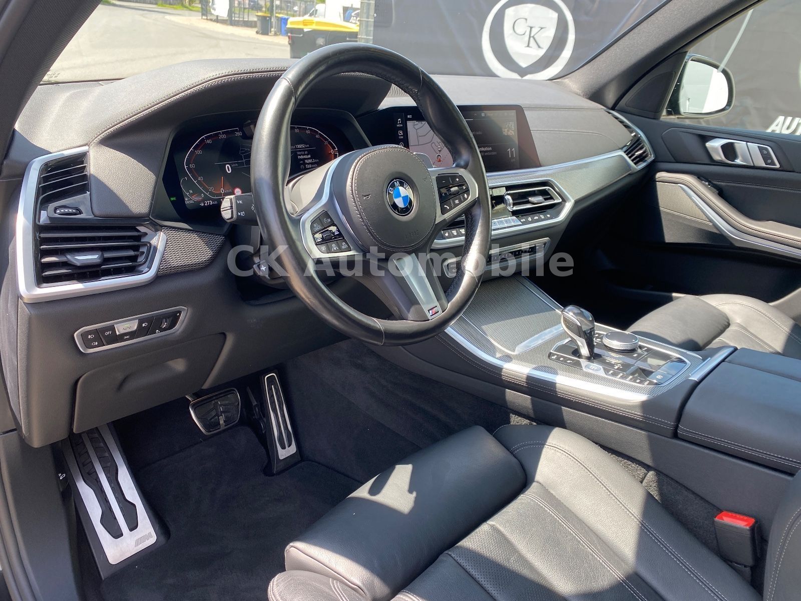 Fahrzeugabbildung BMW X5 xDrive 40d M-Sport/laser/Head-Up/Pano/ACC/AHK