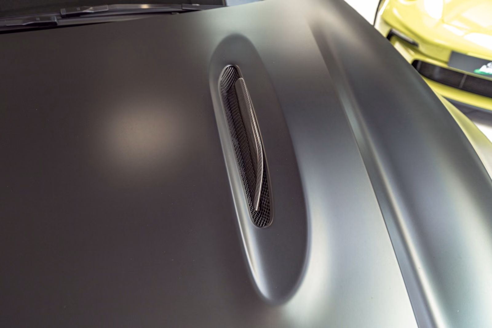 Aston Martin DBX 707*Satinblack*Carbon Ext&Int*ASTON WARRENTY