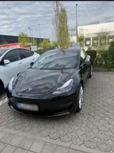 Tesla Model 3 Hinterradantrieb RWD Long Range Long... - gebrauchte Tesla Model 3 aus dem Jahr 2023