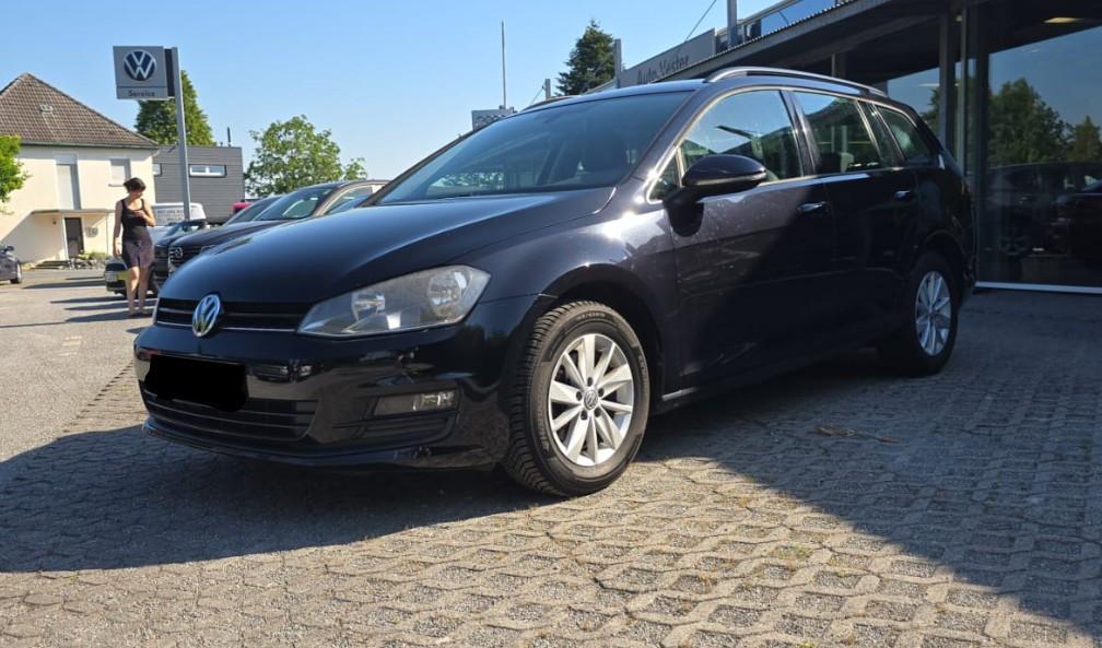 Volkswagen Golf VII Var 1.4 TSI DSG CL GRA PDC Massage Sh