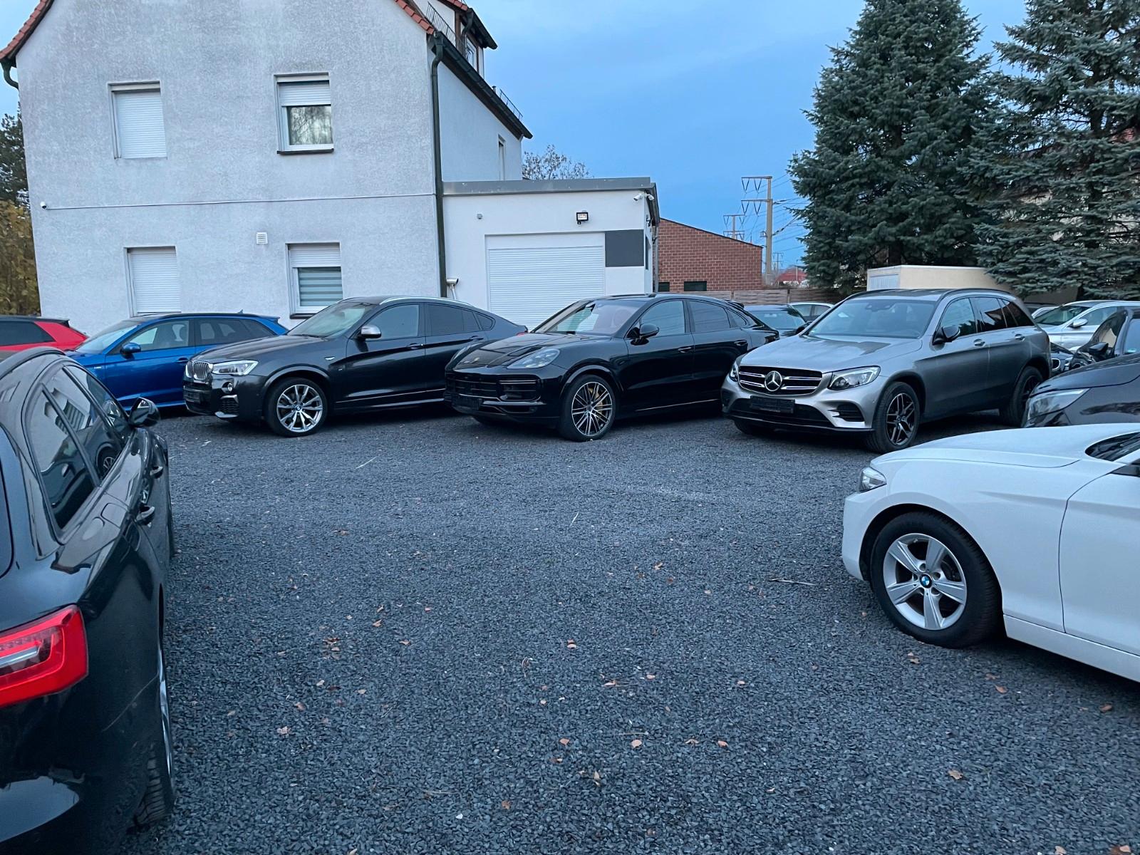 Mercedes-Benz E 220 d/AMG/PANORAMA/HEAD-UP/WEIDSCREEN/BURMESTE