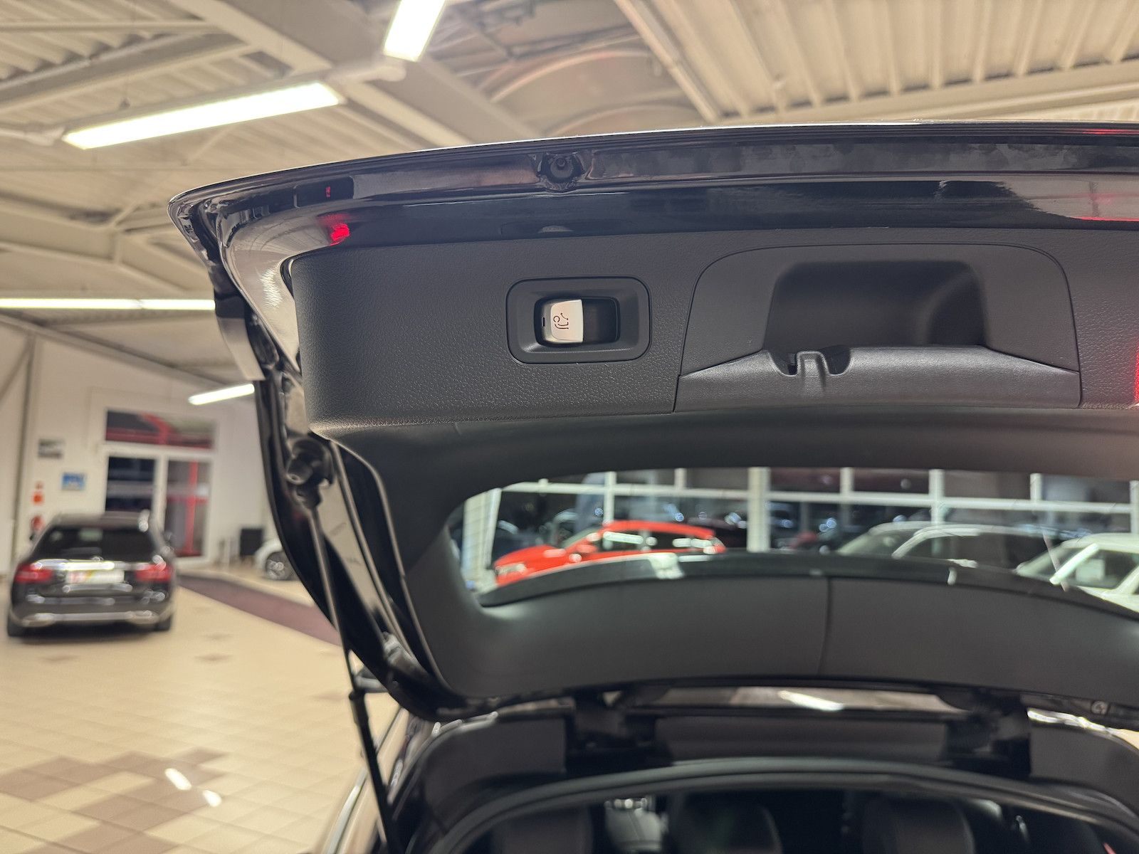 Fahrzeugabbildung Mercedes-Benz GLC 250 4Matic /LED/Navi/CAM/Spur/Ahk