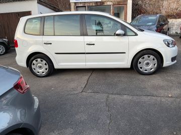 Volkswagen Touran - 8