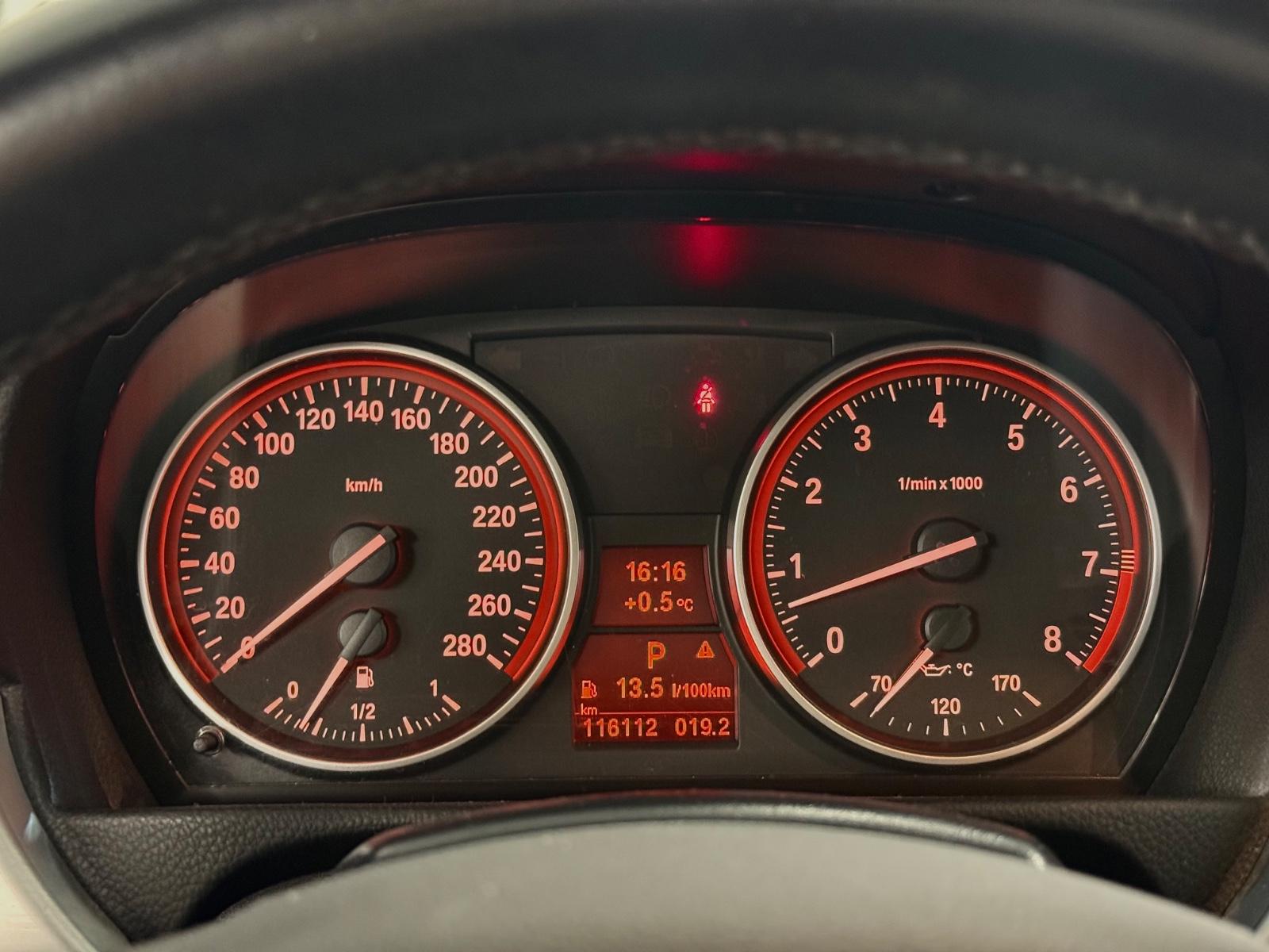 BMW 330i Cabrio*M-SPORT*NAVI*XENON*DEUTSCHES FZG*