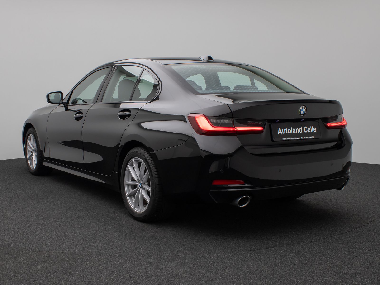 Fahrzeugabbildung BMW 318i GeschwindigReg DAB PDC Cockpit+ Widscreen
