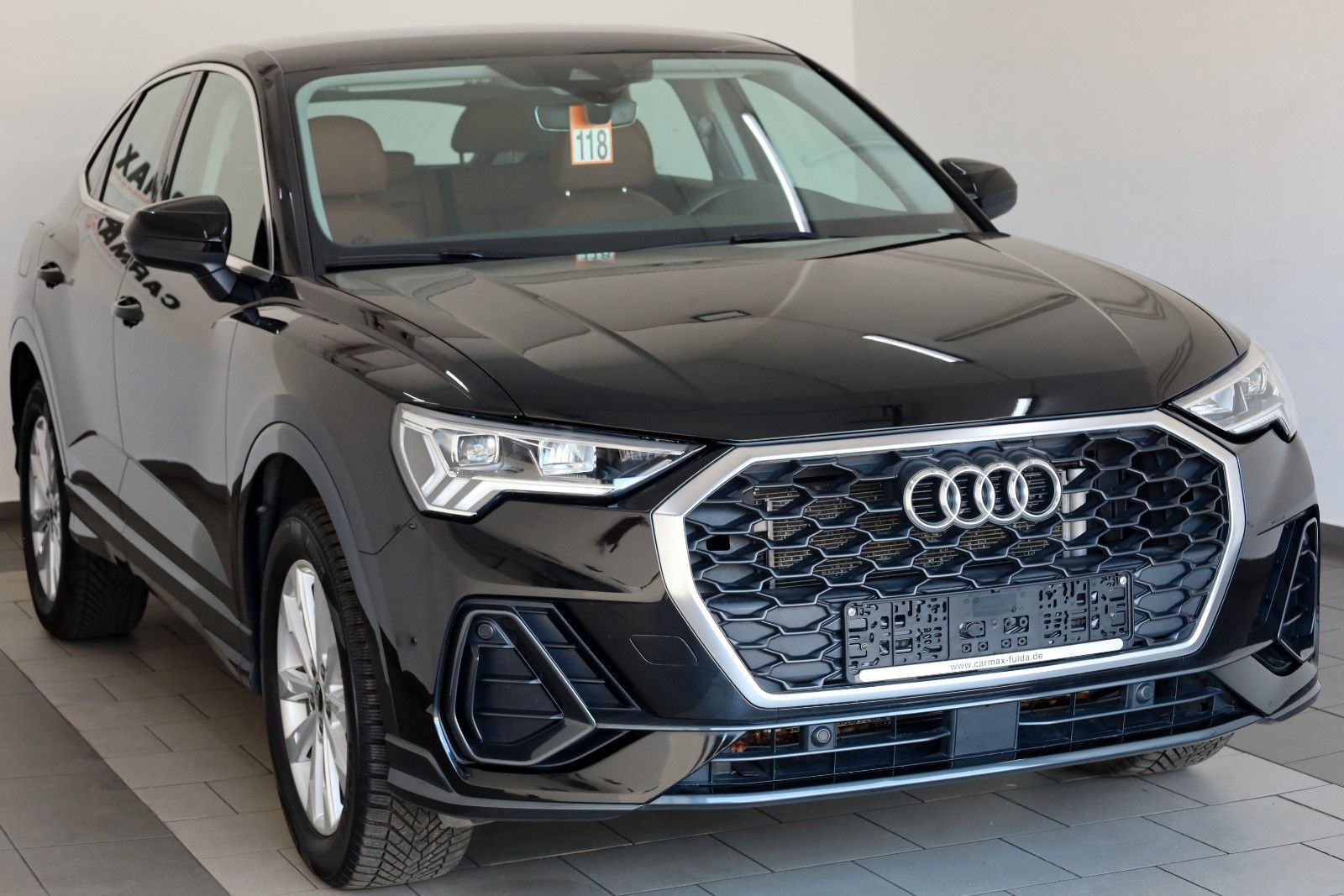 Fahrzeugabbildung Audi Q3 45TFSIe Sportback,Leder,Navi,LED,SH,Kamer,ACC