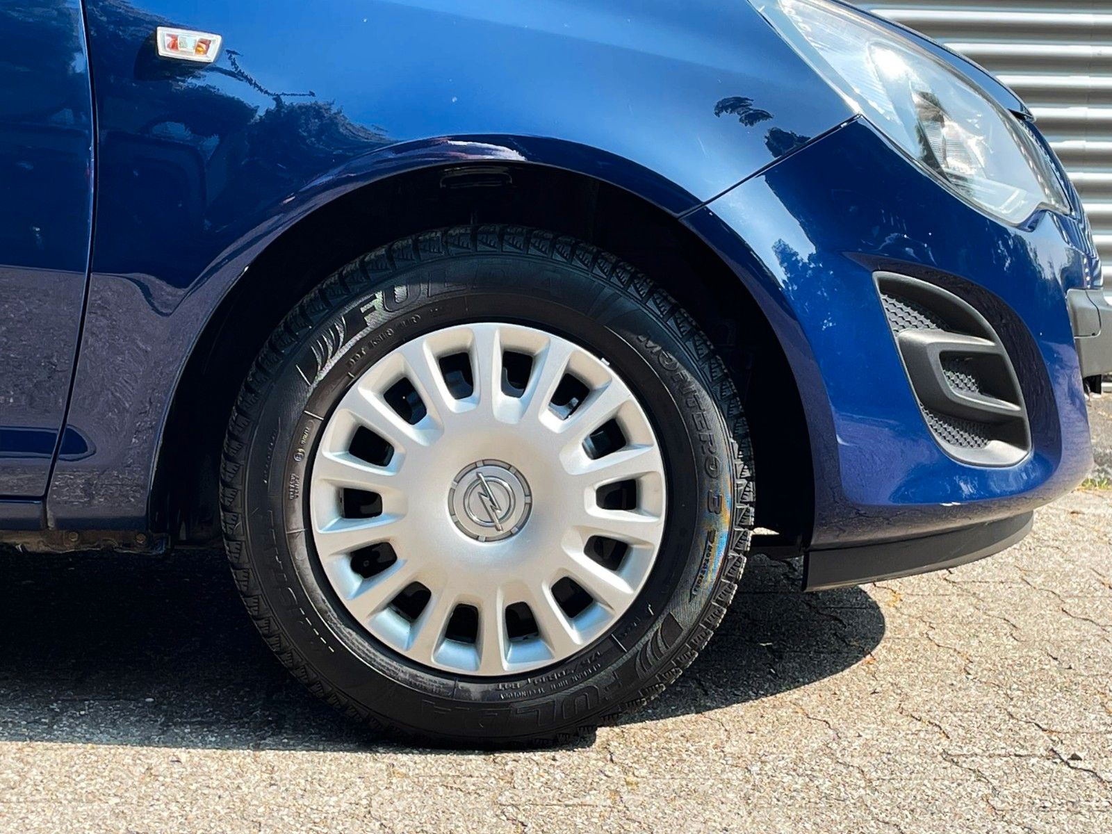 Fahrzeugabbildung Opel Corsa D 1.2 KLIMA SERVICE NEU WENIG KILOMETER