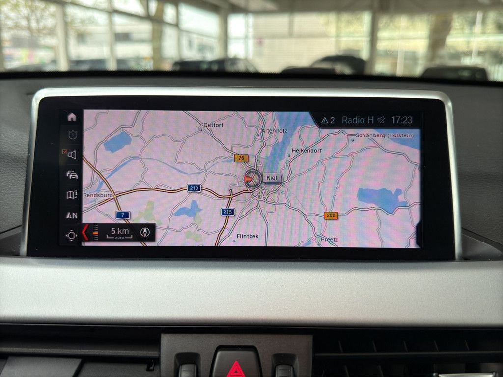 BMW X1 sDrive18d ADVANTAGE LED NAVI PANO PDC SHZ 17" foto 20