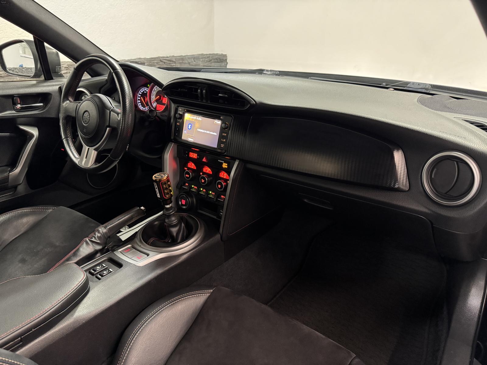 Toyota GT86 2.0 Boxer 200 ch • Propulsion • Boîte manuelle 6 • Xénon • Sièges chauffants • Radars