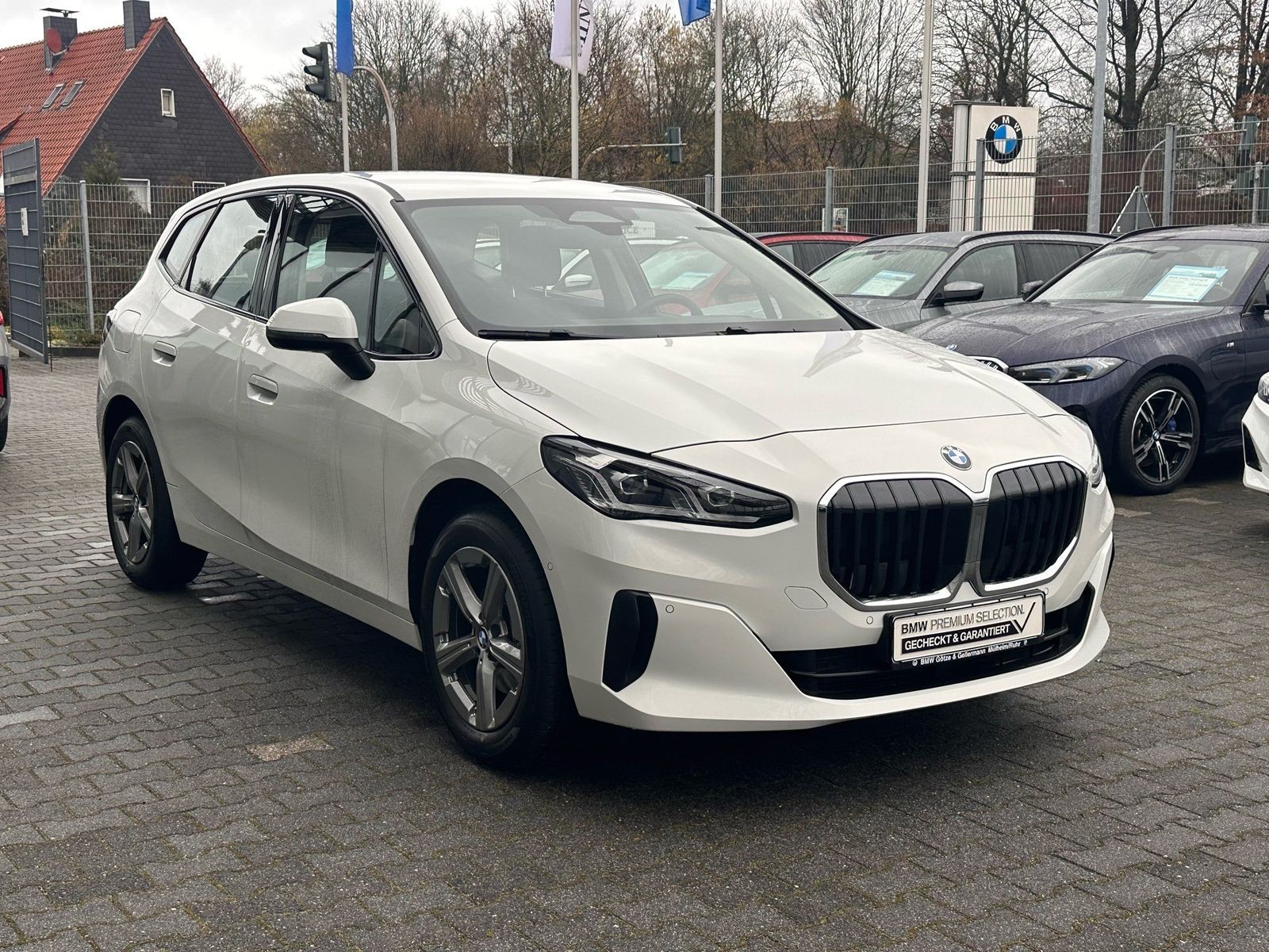 BMW 220 Active Tourer - Bild 2