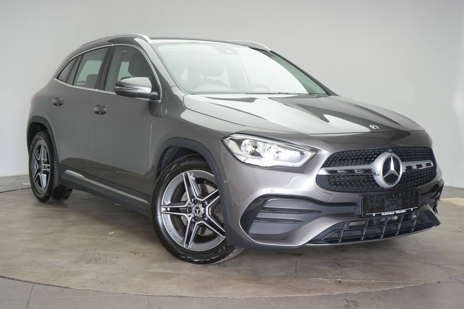 MERCEDES-BENZ GLA 220 d 8G-DCT AMG Line Leder/Temp/Kamera/Lane