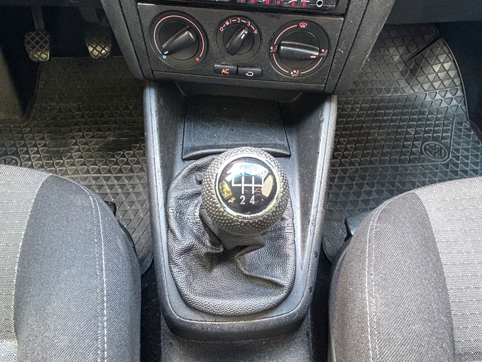 Fahrzeugabbildung Volkswagen Golf 1.4 Basis/Service & Tüv Neu/Klima/