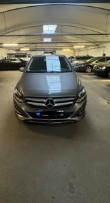 Mercedes-Benz B 180 B B 180 CDI / d - : Unfallwagen
