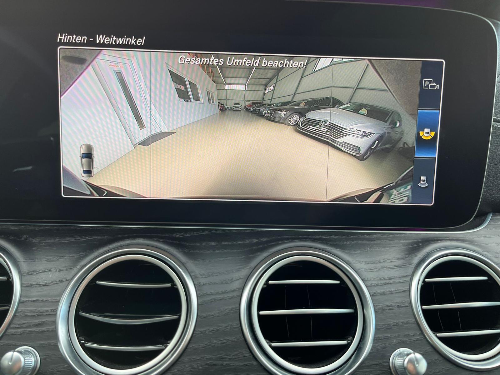 Mercedes-Benz E 300 AMG Line/Kamera/Volldigitales/Sitzbelüft