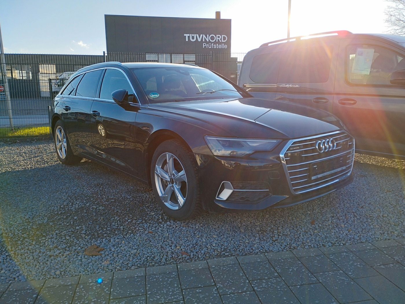 Fahrzeugabbildung Audi A6 Avant 2.0 quattro advanced NEU76T ACC LED KAM