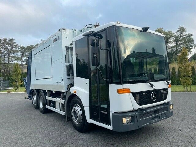 Mercedes Econic