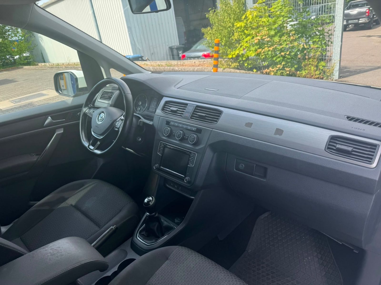 Fahrzeugabbildung Volkswagen Caddy PKW BMT Navi+Bluetooth+Sitzheizung