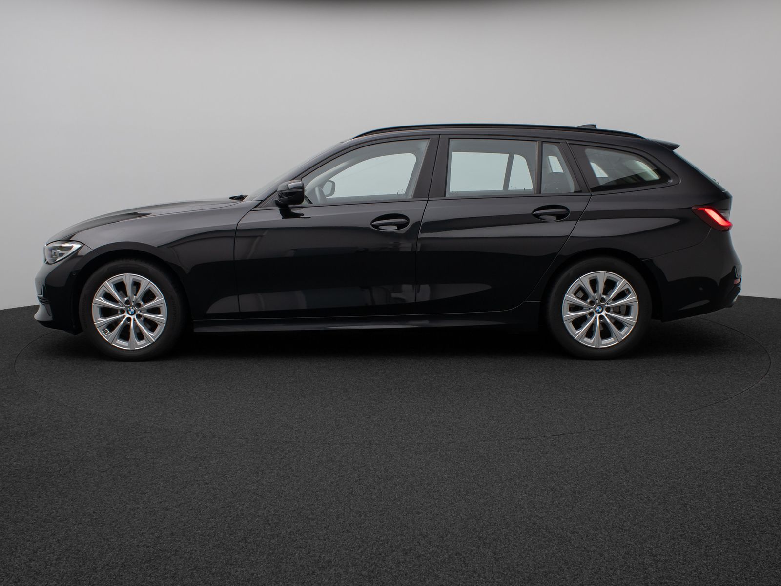 Fahrzeugabbildung BMW 320d Kamera DAB HiFi Komfort Alarm Standheizung