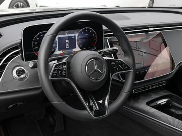 Mercedes E 200 - 12