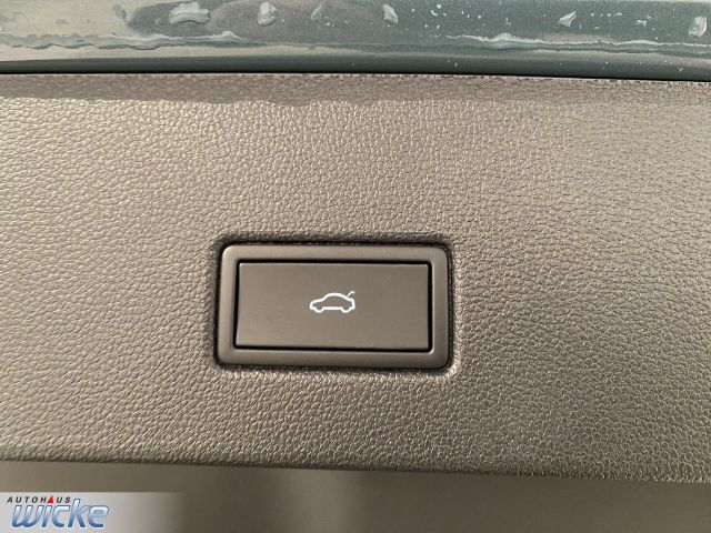 T-Roc 1.5 TSI DSG R-Line NAVI KLIMA LED AHK REAR