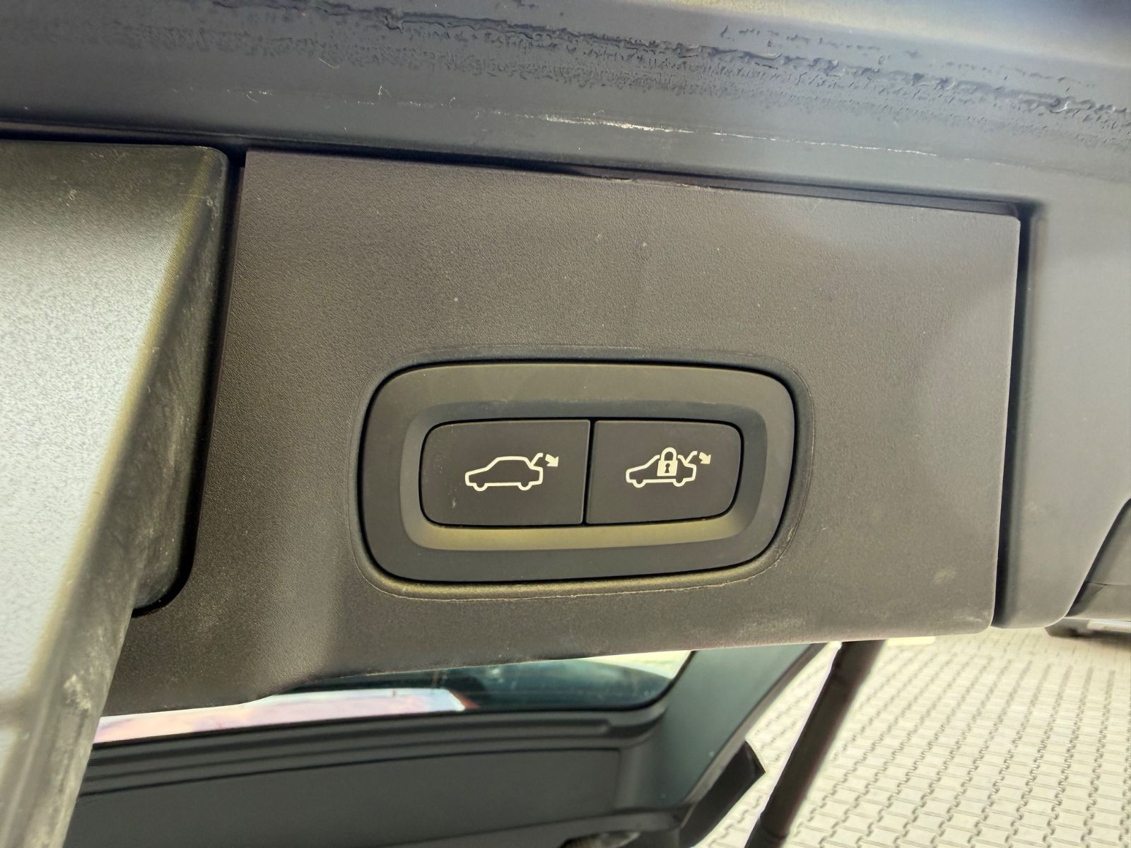 Volvo V90 Kombi R Design AWD/ALLRAD/SPORTPAK*/PANO/KAM foto 25