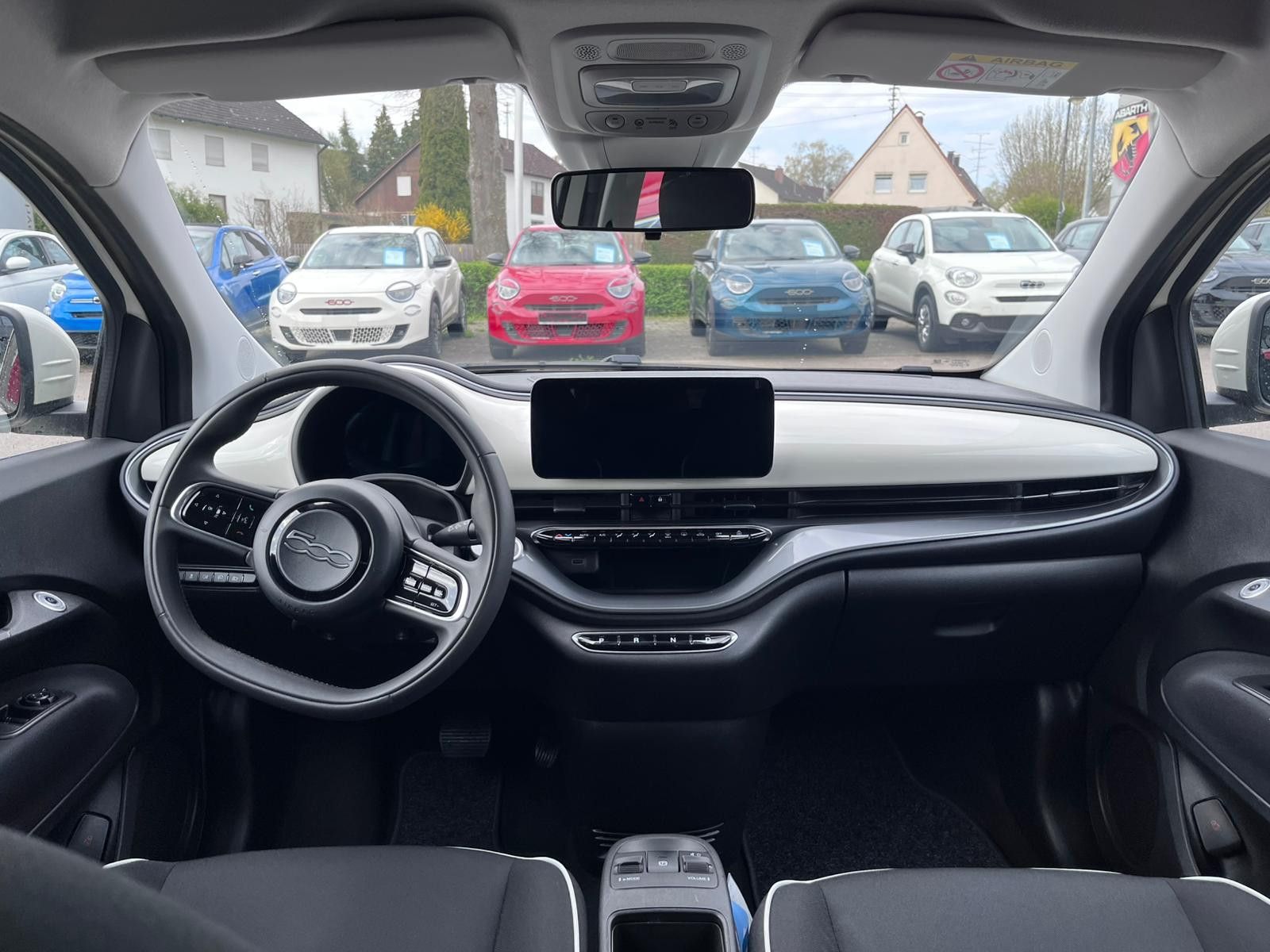Fahrzeugabbildung Fiat 500e