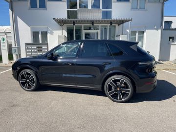 Porsche Cayenne - 3
